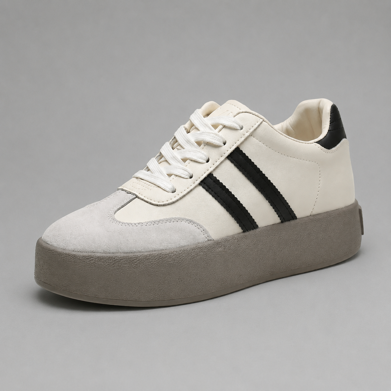 Velora Sneakers